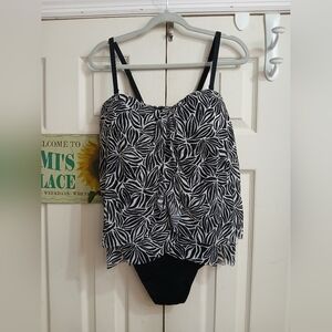 Lands' End Size 16 Black White Mesh Overlay Bandeau Removable Straps One-Piece